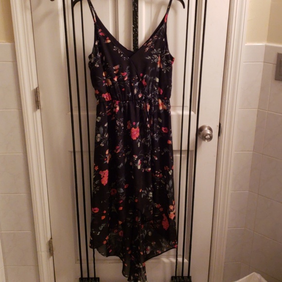 Black Floral Dress - Picture 3 of 6